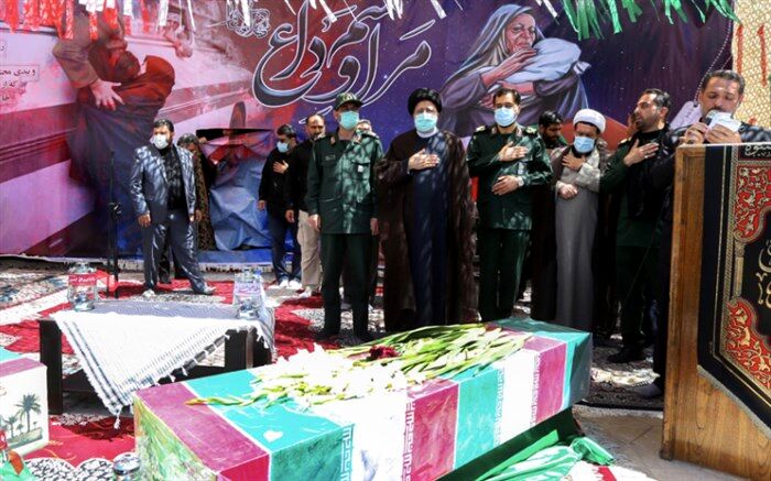 رئیس‌جمهوری در مراسم تشییع شهدای گمنام حضور یافت