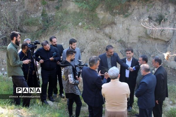 بازدید استاندار مازندران از روستای تیله‌نو گلوگاه