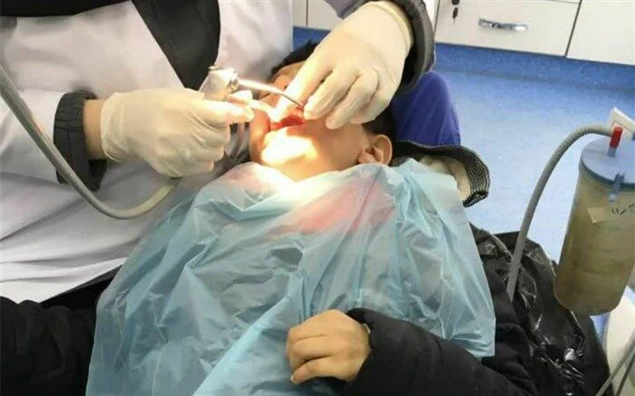 علائم و نشانه‌هایی که عفونت دندان به بدن منتقل می‌‌کند