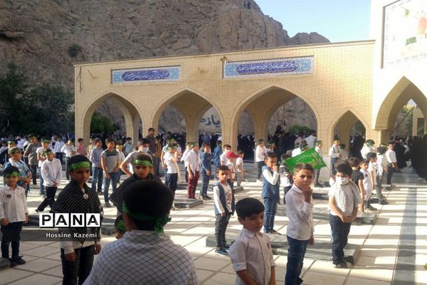 طنین نوای «سلام فرمانده» در گلزار شهدای داراب