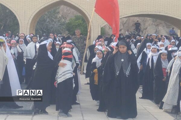 طنین نوای «سلام فرمانده» در گلزار شهدای داراب
