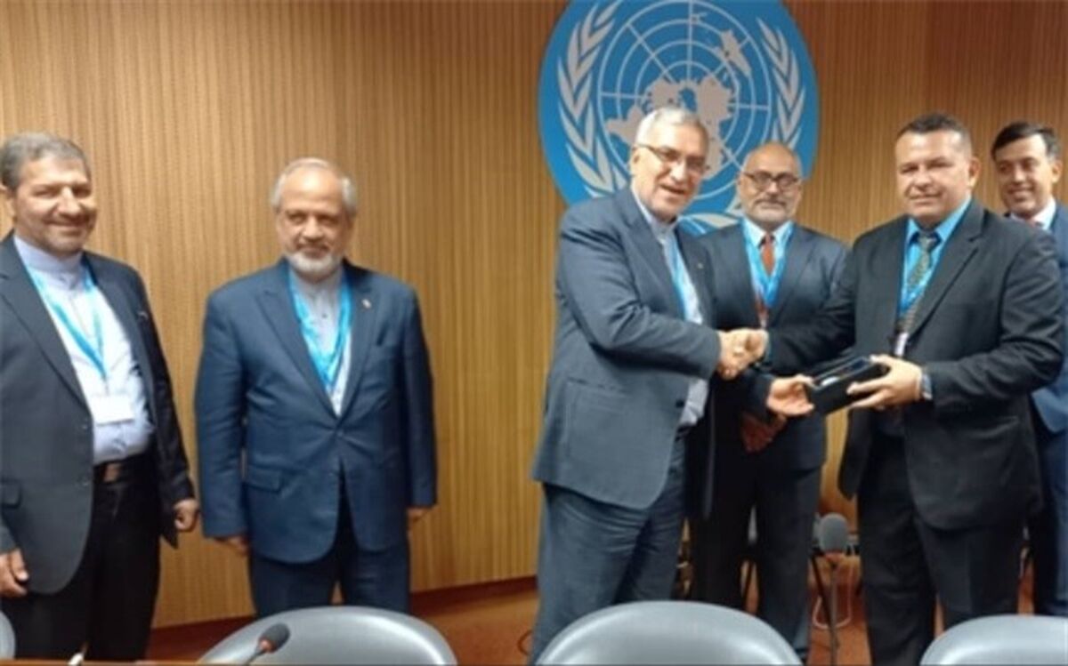ونزوئلا خواستار استفاده از تجربیات ایران در حوزه ساخت واکسن شد