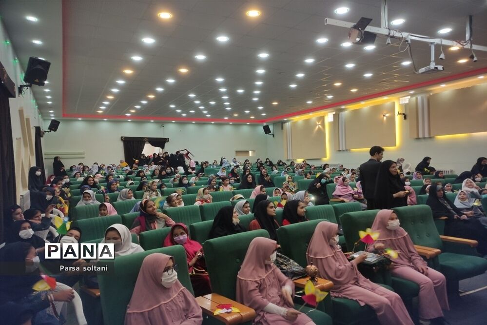 برگزاری مراسم بزرگ روز دختر در کانون لقمان کاشمر
