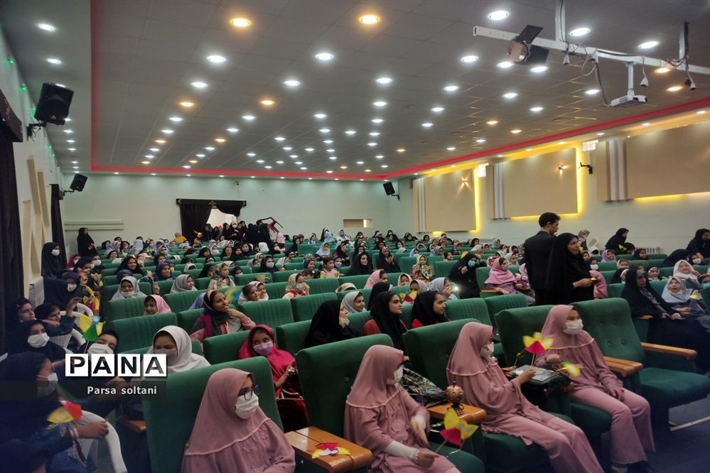 برگزاری مراسم بزرگ روز دختر در کانون لقمان کاشمر