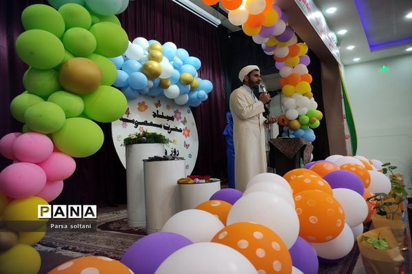 برگزاری مراسم بزرگ روز دختر در کانون لقمان کاشمر