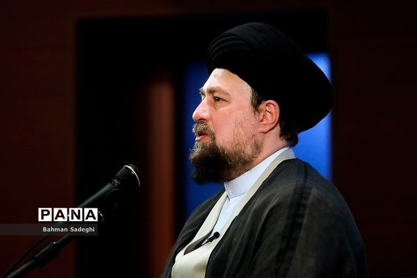 دیدار اعضای ستاد مرکزی سالگرد بزرگداشت حضرت امام خمینی (س) با حجت الاسلام  سید حسن خمینی