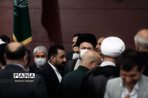 دیدار اعضای ستاد مرکزی سالگرد بزرگداشت حضرت امام خمینی (س) با حجت الاسلام  سید حسن خمینی