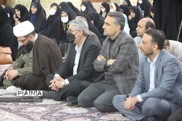 نشست بصیرتی جهاد تبیین درحرم امام خمینی(ره)
