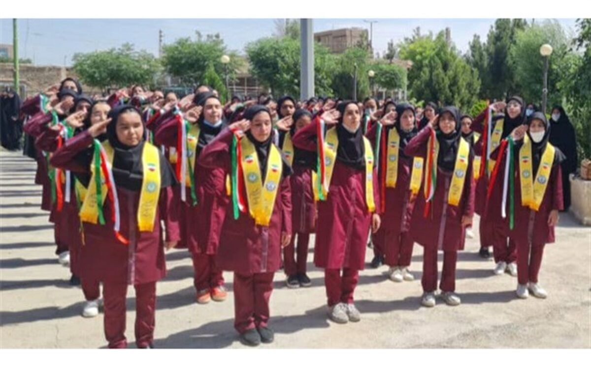 سادگی سرود «سلام فرمانده، رمز موفقیت آن است