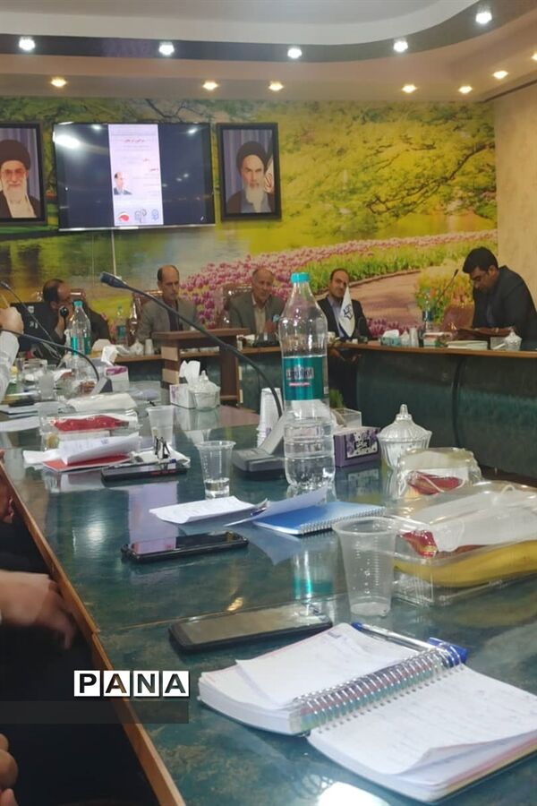 دیدار مدیرکل آموزش و پرورش استان اصفهان با دانشجویان دانشگاه فرهنگیان