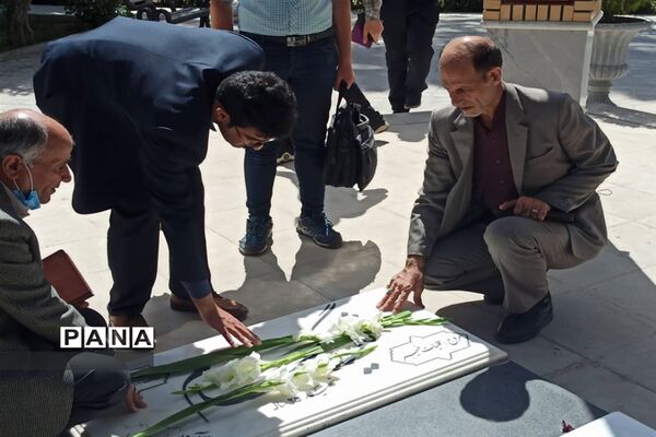 دیدار مدیرکل آموزش و پرورش استان اصفهان با دانشجویان دانشگاه فرهنگیان
