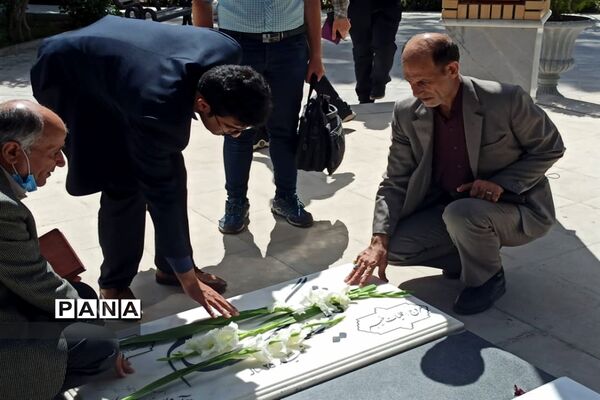 دیدار مدیرکل آموزش و پرورش استان اصفهان با دانشجویان دانشگاه فرهنگیان