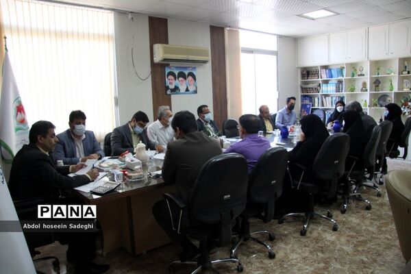 جلسه میز خدمت آموزش و پرورش دشتی با معاونت پرورشی و فرهنگی