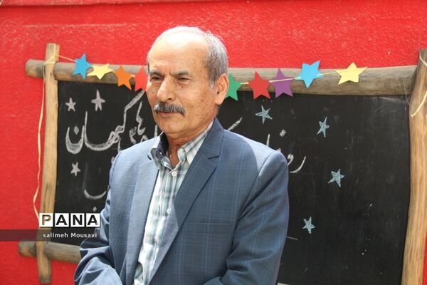 رونمایی از کتاب ستاره های کیهان در بوشهر