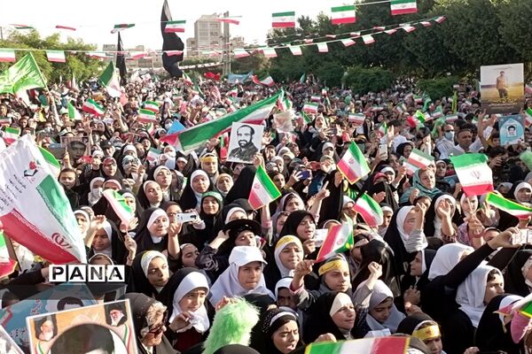 اجرای سرود سلام فرمانده در شهرستان فردیس کرج