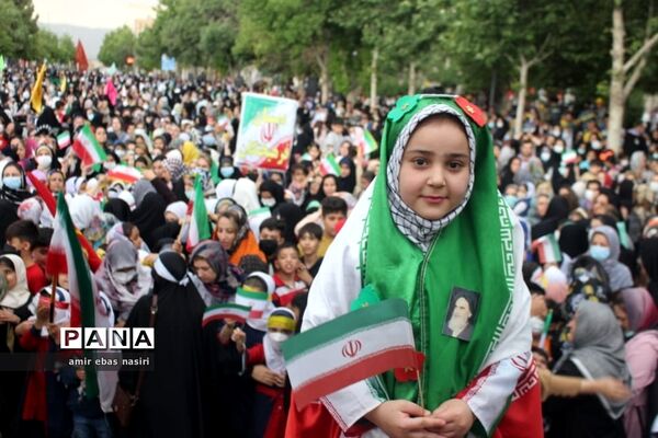 اجرای سرود سلام فرماند در قزوین