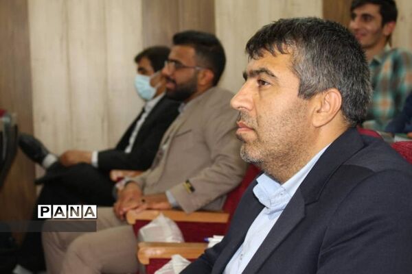 نشست مطالبه‌گری دانشجویان دانشگاه فرهنگیان کهگیلویه و بویراحمد با مدیرکل آموزش و پرورش