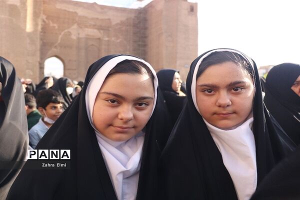 اجتماع بزرگ خانوادگی دهه هشتادی و نودی‌های تبریز