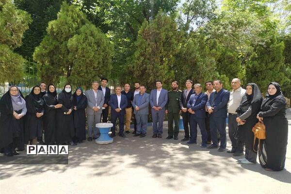 آیین تکریم و معارفه مدیر آموزش و پرورش شاهین‌شهر