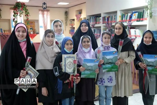 تجلیل از دختران کتابخوان، مبتکر و مولف در مازندران