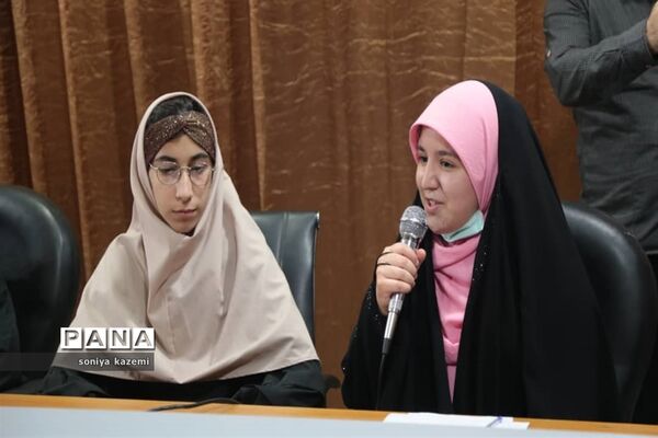 تجلیل از دختران کتابخوان، مبتکر و مولف در مازندران