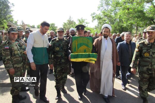 شمیم خوش پرچم بارگاه رضوی شهر میانه را عطرآگین کرد