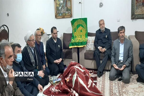 شمیم خوش پرچم بارگاه رضوی شهر میانه را عطرآگین کرد