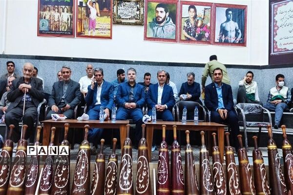 شمیم خوش پرچم بارگاه رضوی شهر میانه را عطرآگین کرد