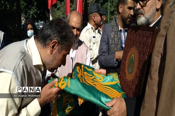 مراسم استقبال از کاروان خادمان  پرچم حرم امام رضا(ع) درشهرستان نظرآباد