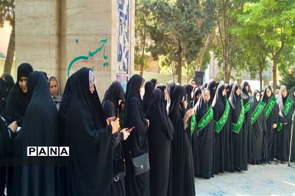 مراسم استقبال از کاروان خادمان  پرچم حرم امام رضا(ع) درشهرستان نظرآباد