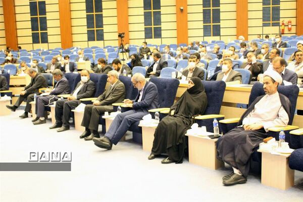 حضور وزیر آموزش و پرورش در نشست شورای اداری استان همدان