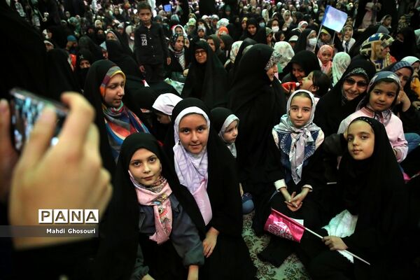 مراسم جشن دختران ایران قوی در قم-1