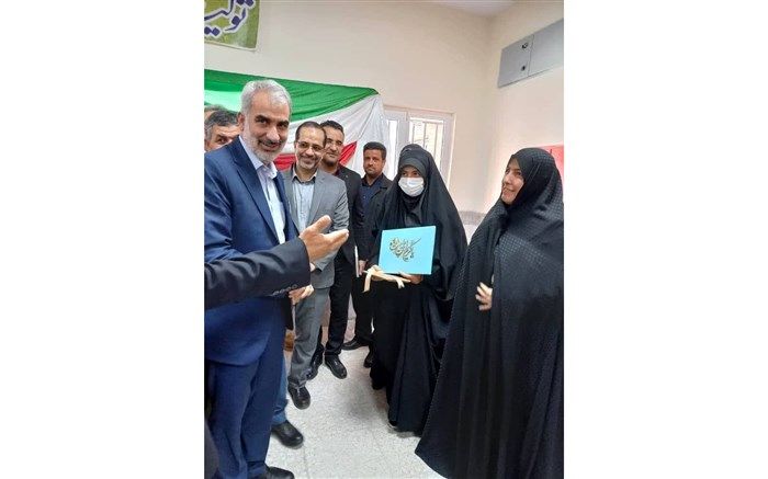 تقدیر وزیر آموزش و پرورش از دانش‌آموز خبرنگار پانا در قم