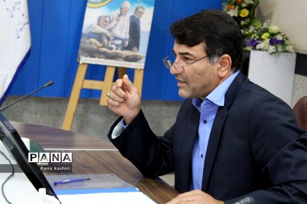 دیدار اعضای سازمان دانش‌آموزی استان با مدیرکل آموزش و پرورش مازندران