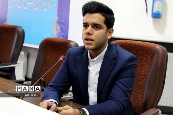دیدار اعضای سازمان دانش‌آموزی استان با مدیرکل آموزش و پرورش مازندران