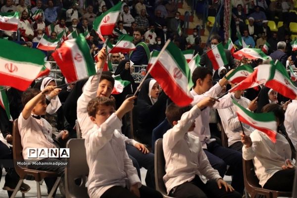 دیدار رئیس جمهوری با اقشار مختلف مردم در تبریز