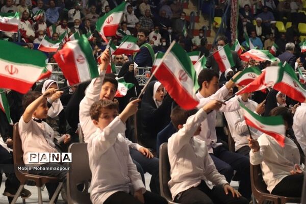 دیدار رئیس جمهوری با اقشار مختلف مردم در تبریز
