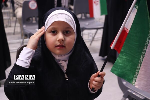 دیدار رئیس جمهوری با اقشار مختلف مردم در تبریز