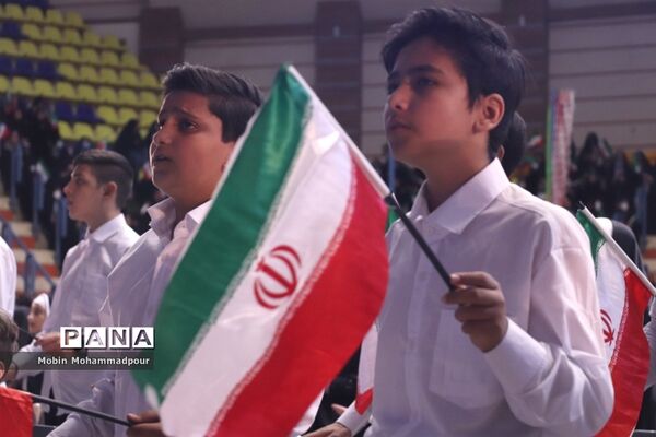 دیدار رئیس جمهوری با اقشار مختلف مردم در تبریز
