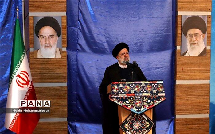 سرود سلام فرمانده به زبان آذری پیامی برای تمام مردم جهان اسلام است