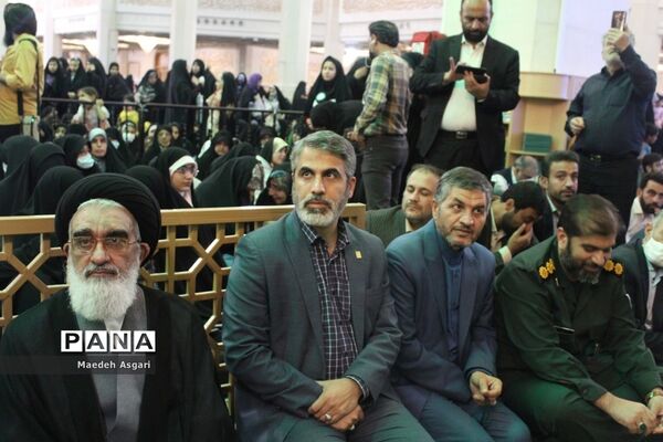 مراسم جشن دختران ایران قوی در قم-2