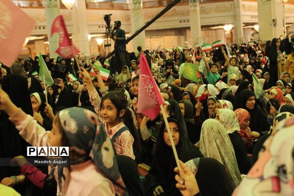 مراسم جشن دختران ایران قوی در قم-2