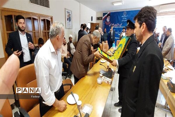 برگزاری مراسم استقبال از خادمان آستان قدس رضوی همزمان با دهه کرامت در اردستان
