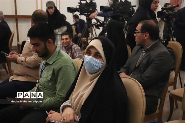 نشست خبری رئیس جمهوری با اصحاب رسانه آذربایجان شرقی