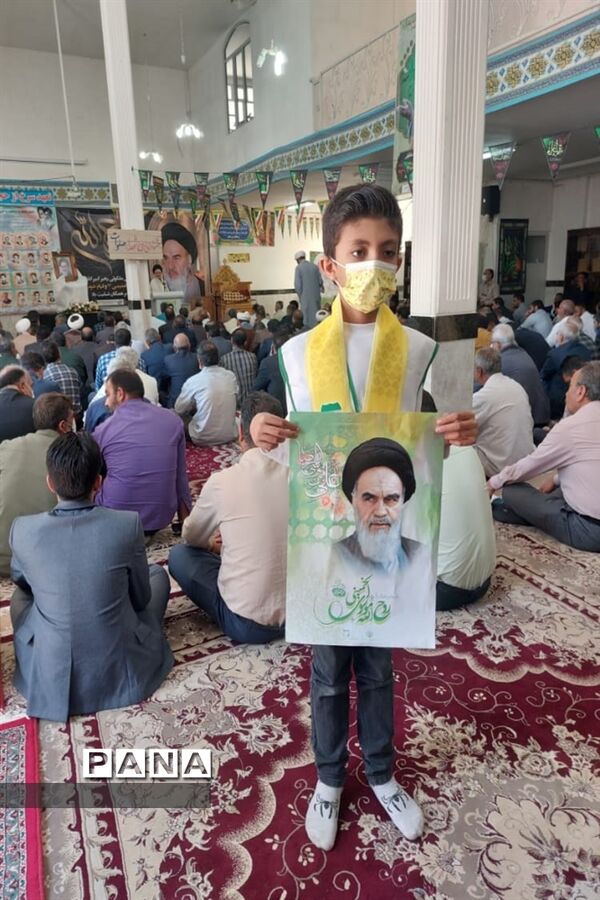 ویژه برنامه سالروز ارتحال امام خمینی (ره) با حضور دانش‌آموزان پیشتاز در فلاورجان