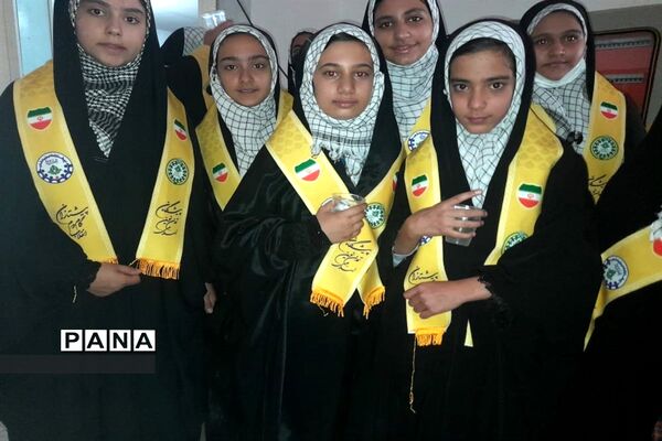 ویژه برنامه سالروز ارتحال امام خمینی (ره) با حضور دانش‌آموزان پیشتاز در فلاورجان