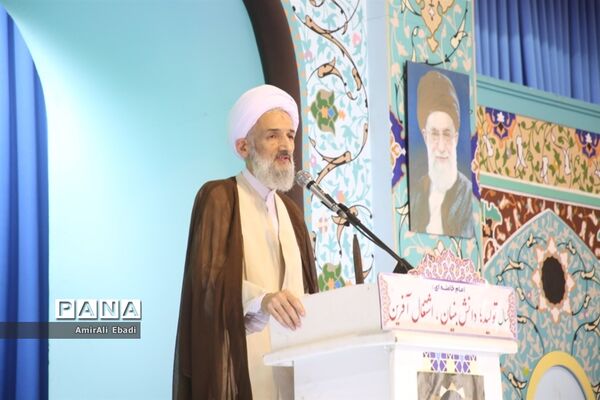 اقامه نماز جمعه در ساری