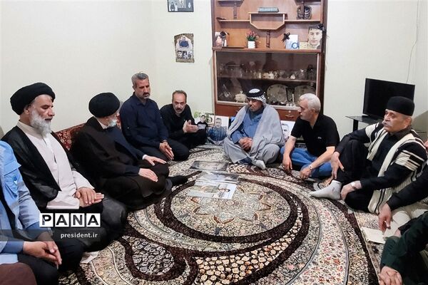 حضور رئیس‌جمهوری در محل حادثه متروپل آبادان و دیدار با خانواده جانباختگان