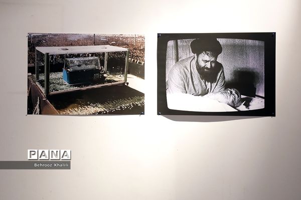 نمایش عکس‌های علی کاوه از امام خمینی(ره) در نمایشگاه «لحظه»