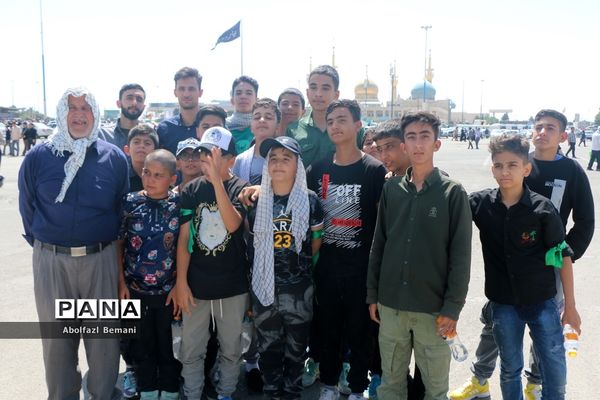 حضور کاروان های زیارتی استان قم در مراسم سالگرد ارتحال امام خمینی(ره)-1